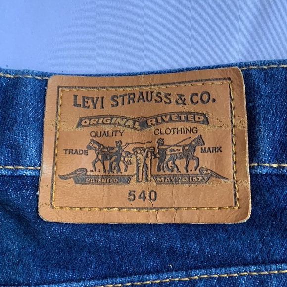 Vintage Levi’s 540 Relaxed Fit 34x27 Medium to Dark wash - Picture 11 of 13